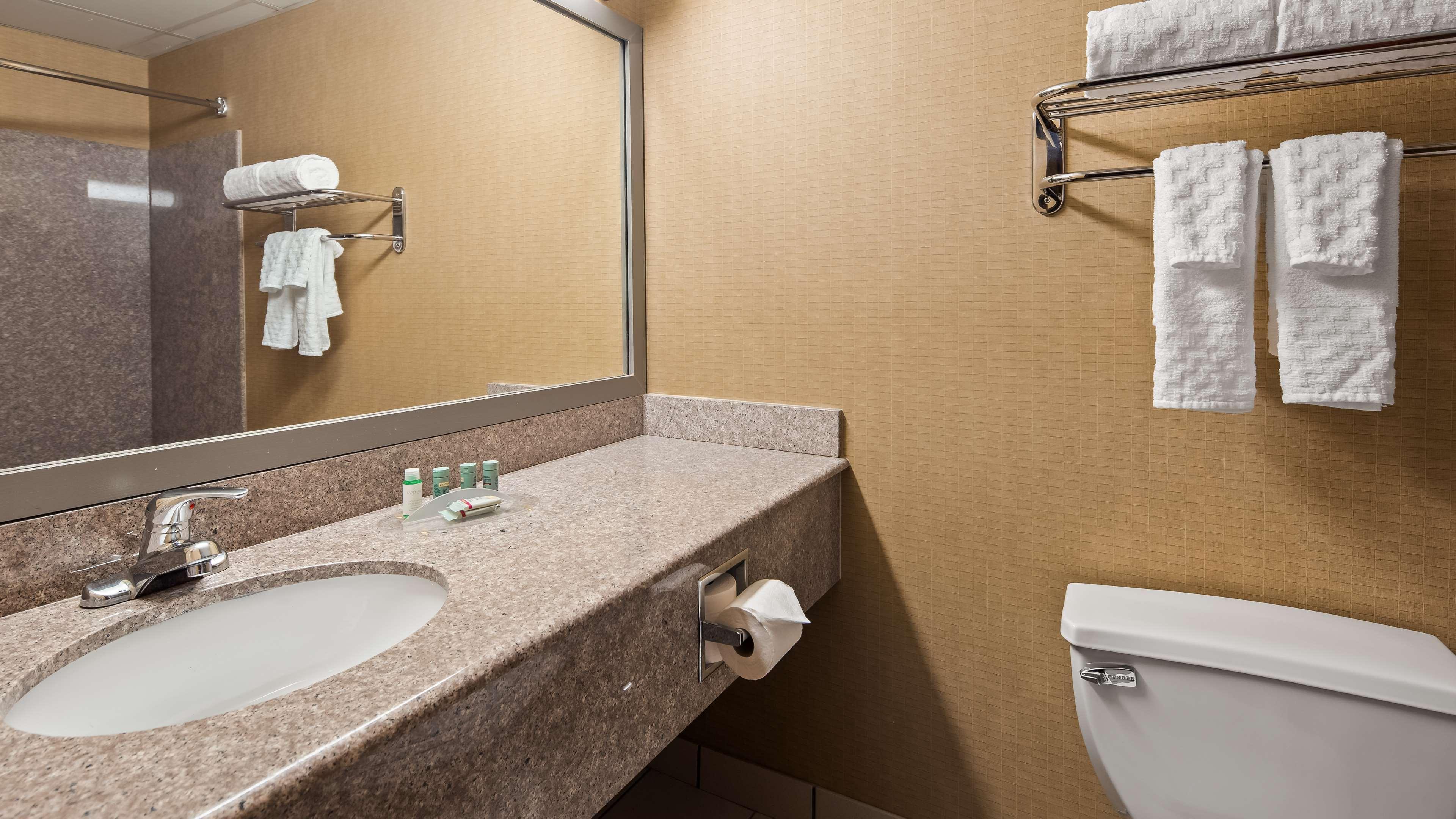 Best Western Dartmouth-New Bedford Bagian luar foto